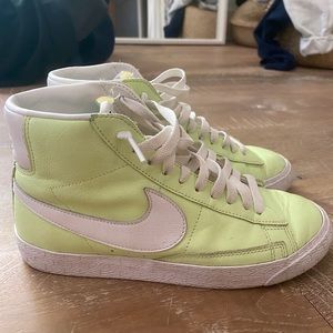 Bright green Nike blazers woman’s 7.5